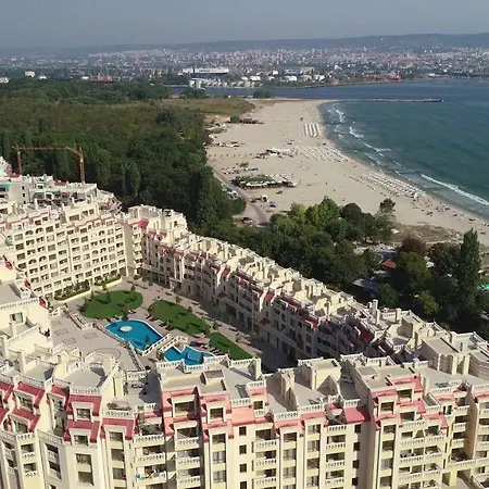 Sunrise Luxury Sauth Bay * וארנה