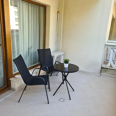 Sunrise Luxury Sauth Bay Апартаменты Варна